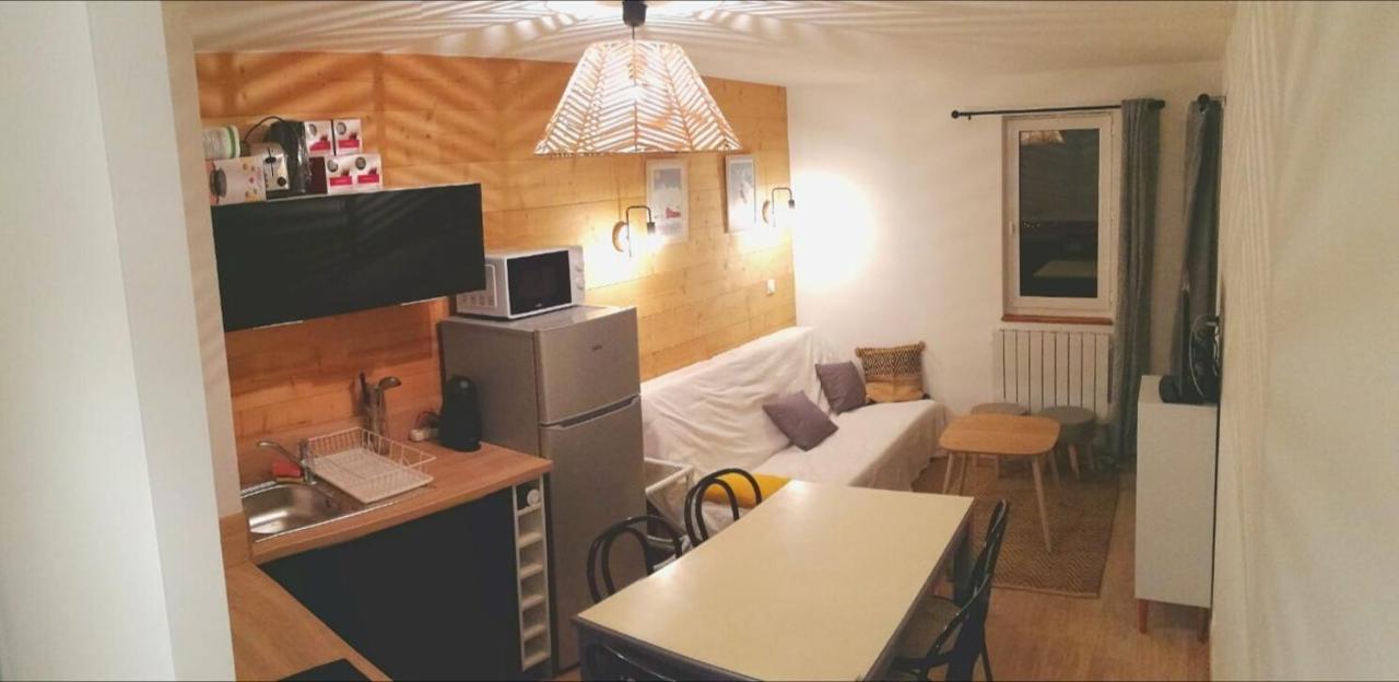 Appartement 4-6 personnes Génos Extérieur photo